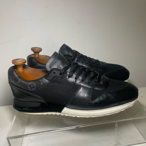 Louis Vuitton black monogram canvas and mesh run away lace up snesrkers sz 9.5 - Picture 2 of 16